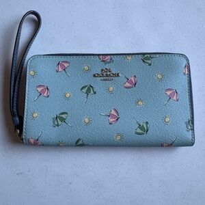 Coach Large Phone Wallet; Umbrella Print; F73458